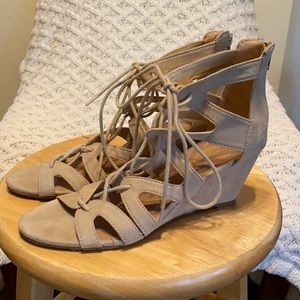 Tan Lace Up Wedges